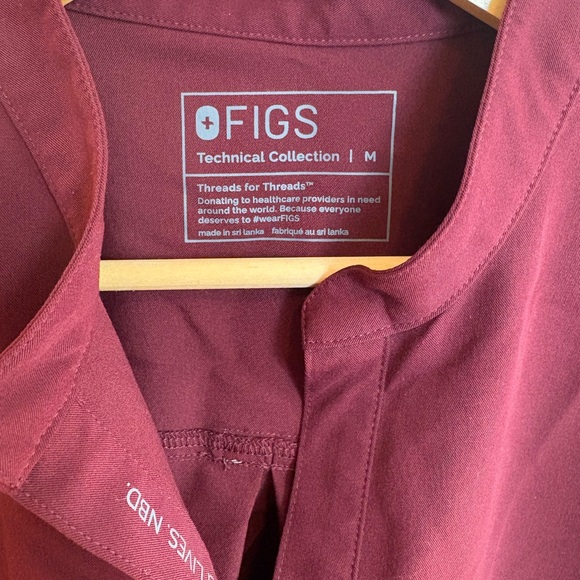 Figs Maroon Scrub Top - Picture 3 of 3